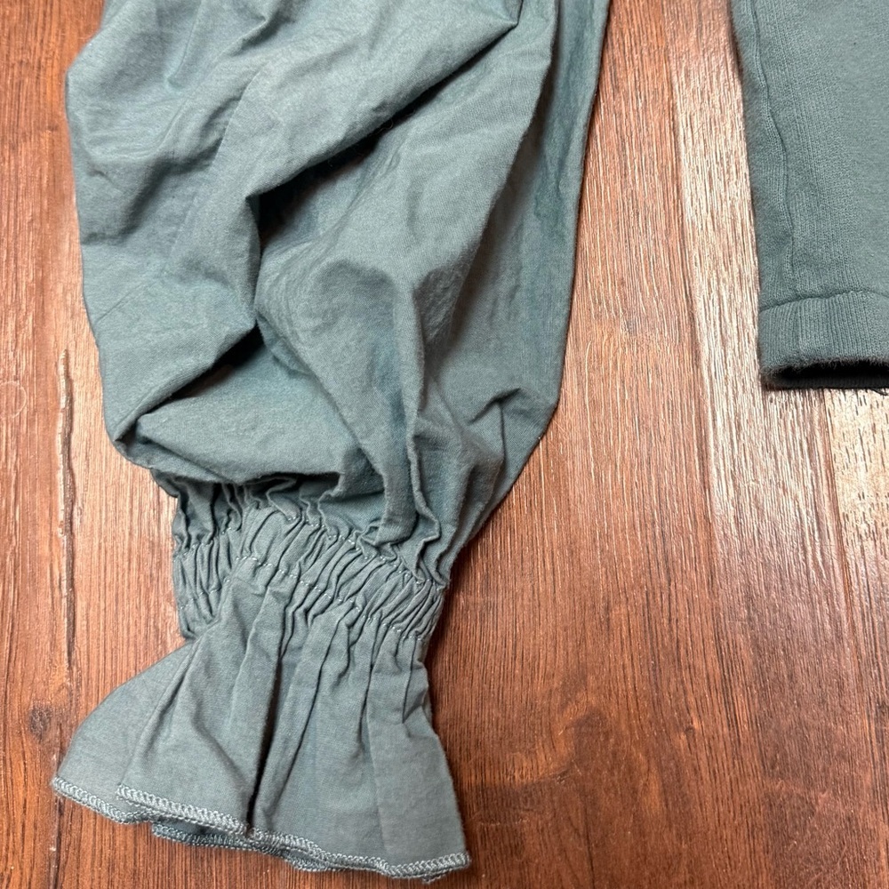 Zara “Made of Stardust” Cropped Sweatshirt | Women’s Large - Picture 2 of 6